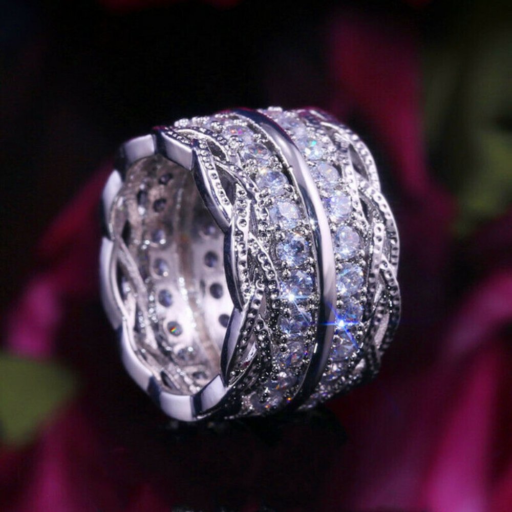 Exquisite 925 Silver White Sapphire Ring - Picture 4 of 4